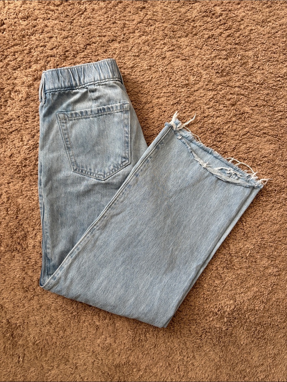 Hollister Light Wash Low Rise Baggy Straight Leg Jeans - Raw Hem